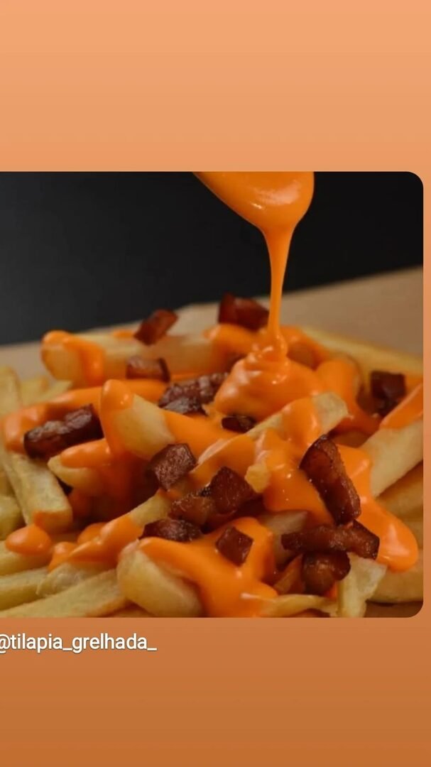 Batata especial com cheddar e bacon